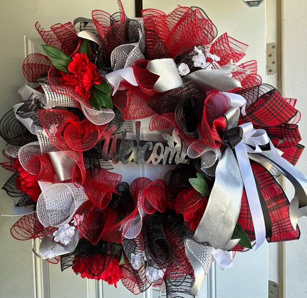 Extra large wreath.